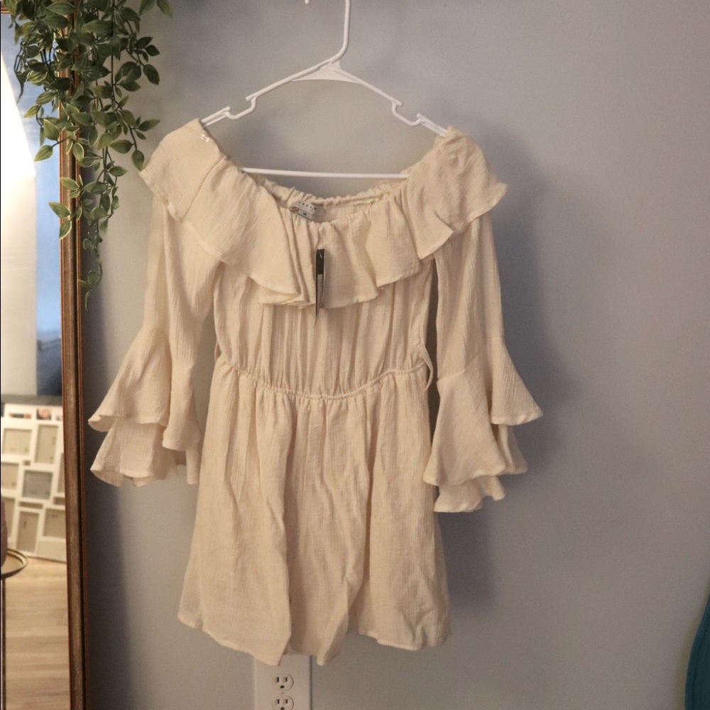 Cream romper